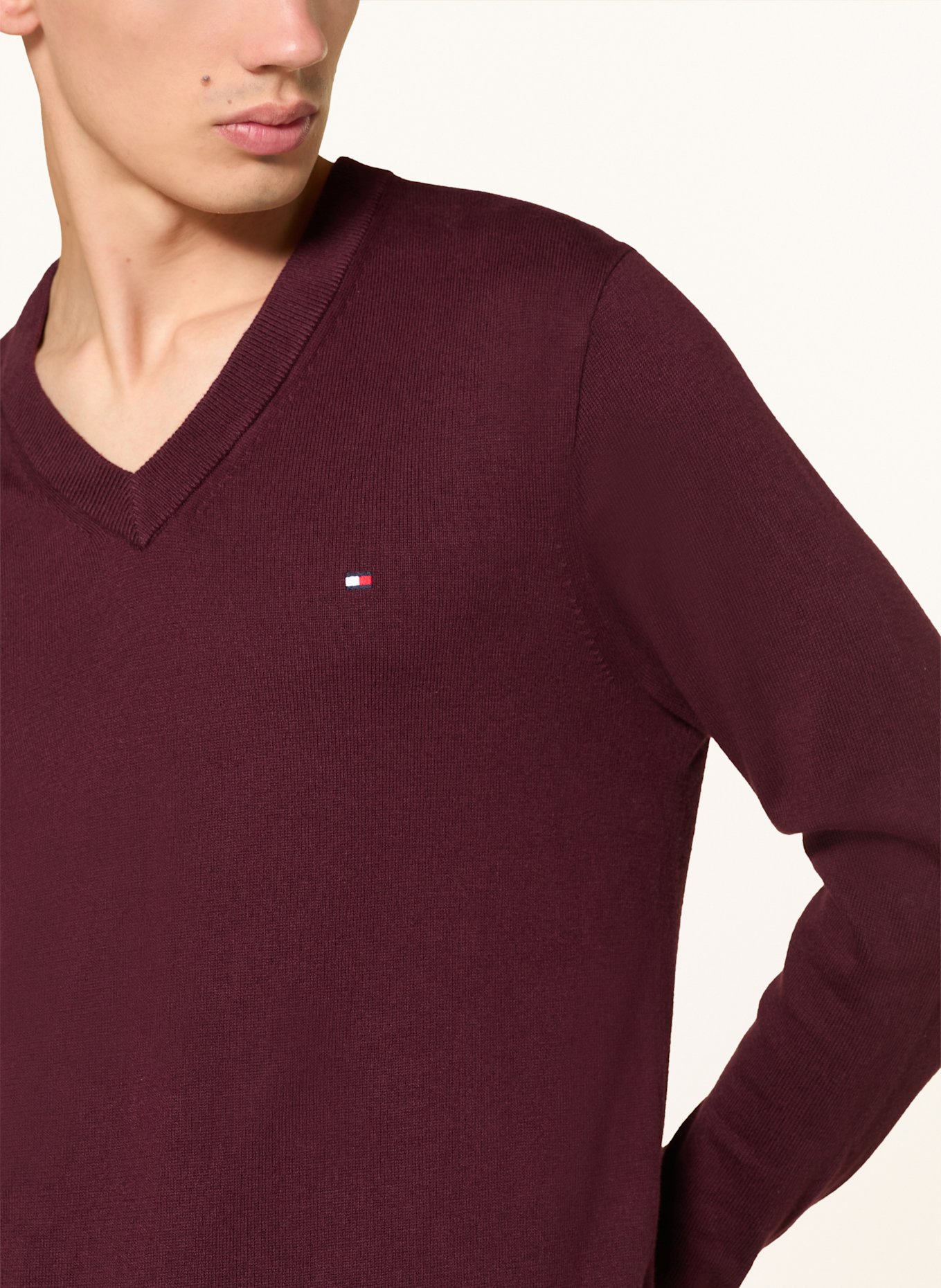 TOMMY HILFIGER Pullover: DUNKELROT