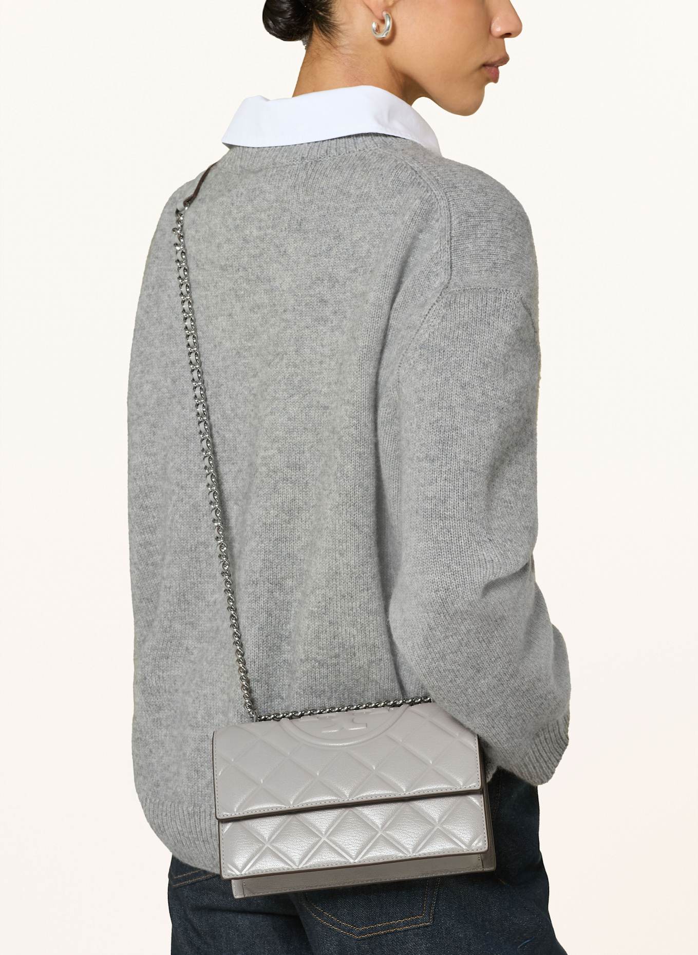 TORY BURCH Schultertasche FLEMING: GRAU