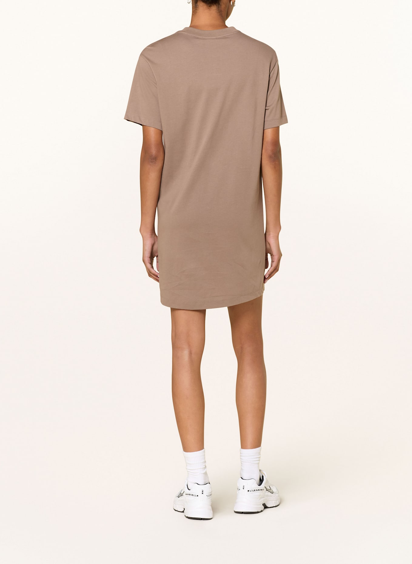Nike Jerseykleid SPORTSWEAR ESSENTIAL: BRAUN