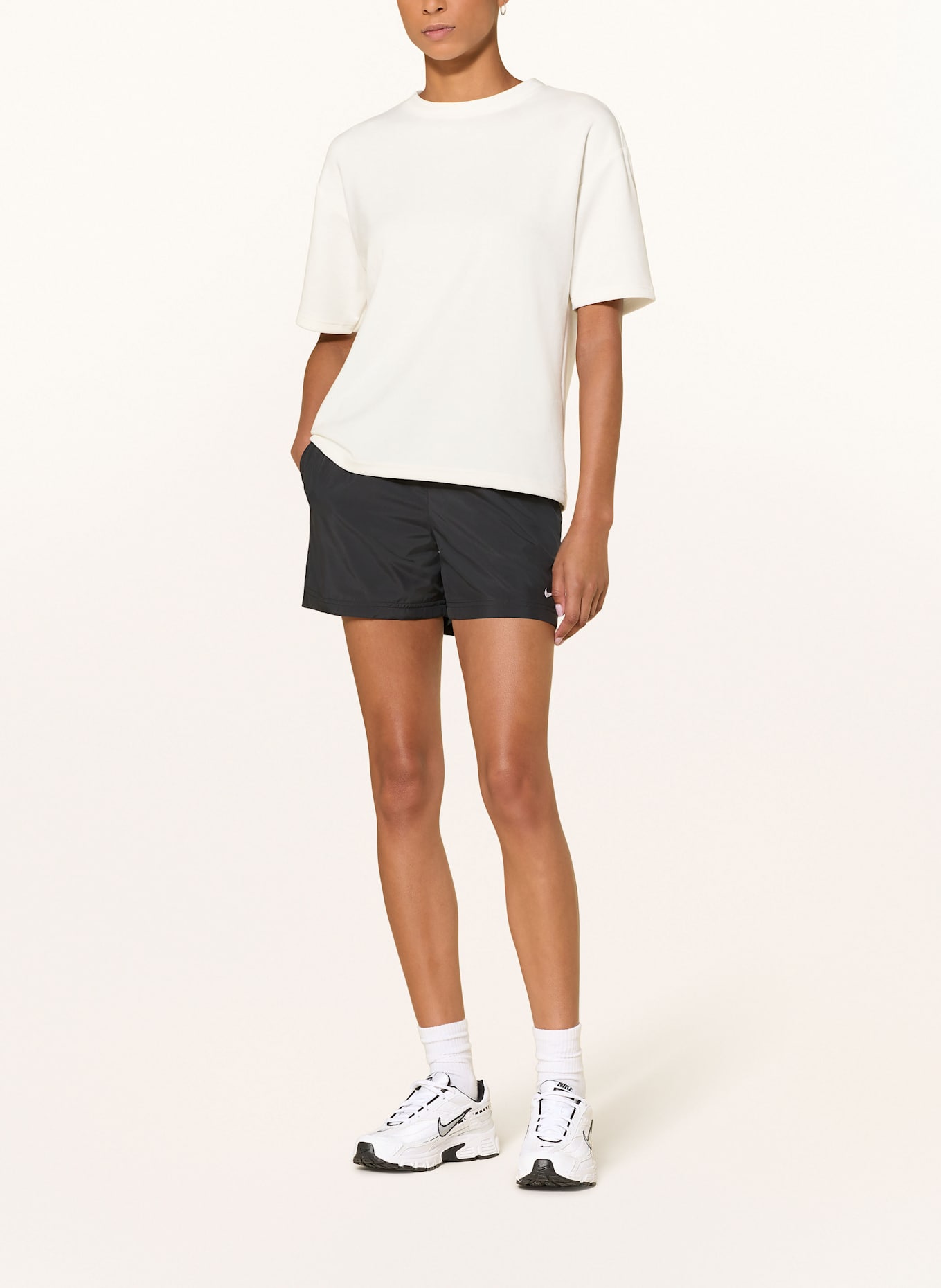 Nike Shorts ESSENTIAL: SCHWARZ