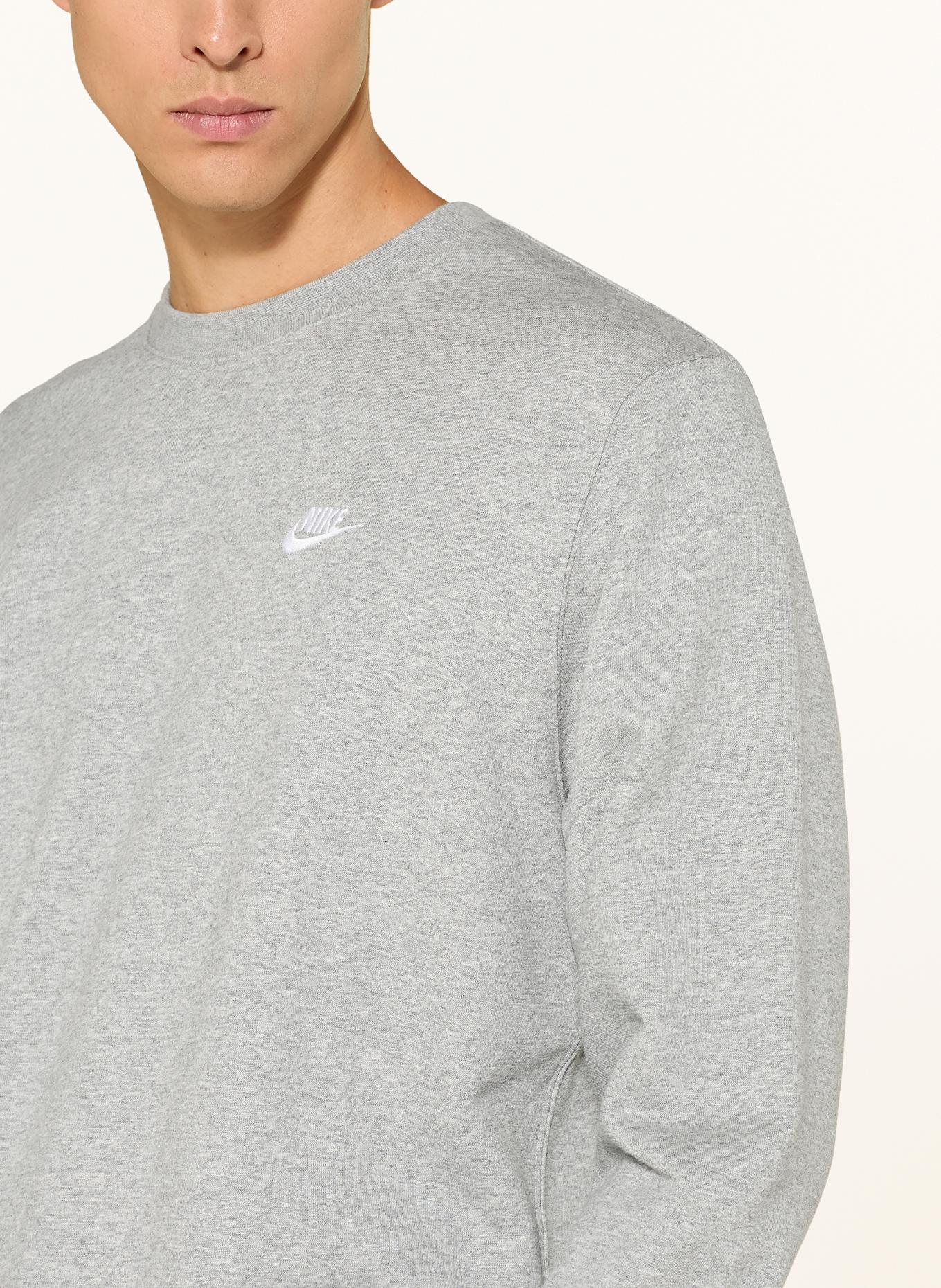 Nike Sweatshirt CLUB: GRAU