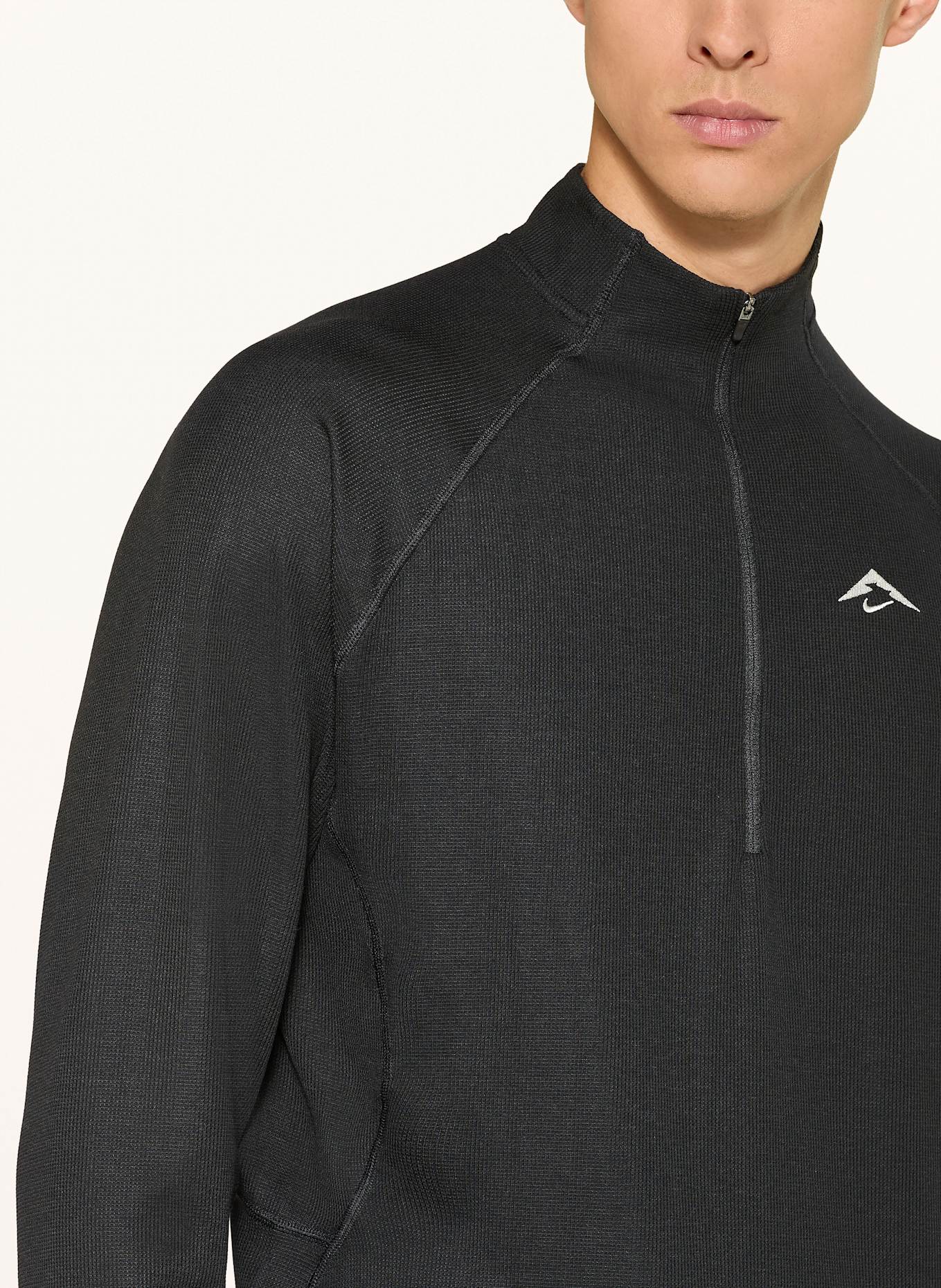 Nike Piqué-Laufshirt TRAIL: SCHWARZ