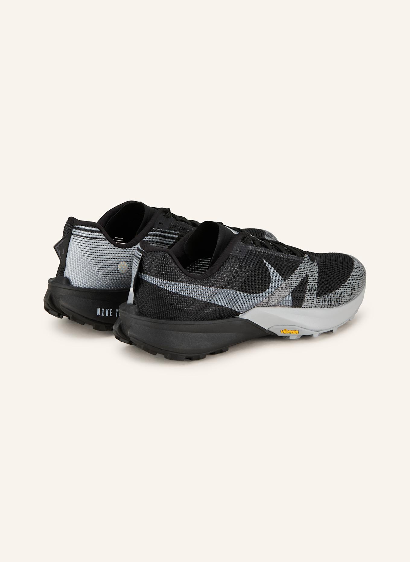 Nike Trailrunning-Schuhe TERRA KIGER 10: SCHWARZ/ GRAU/ HELLGRAU
