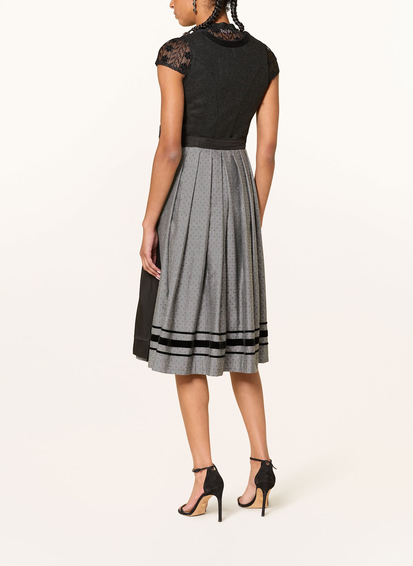 Heimatglück Tracht Dirndl MARLENE: BLACK