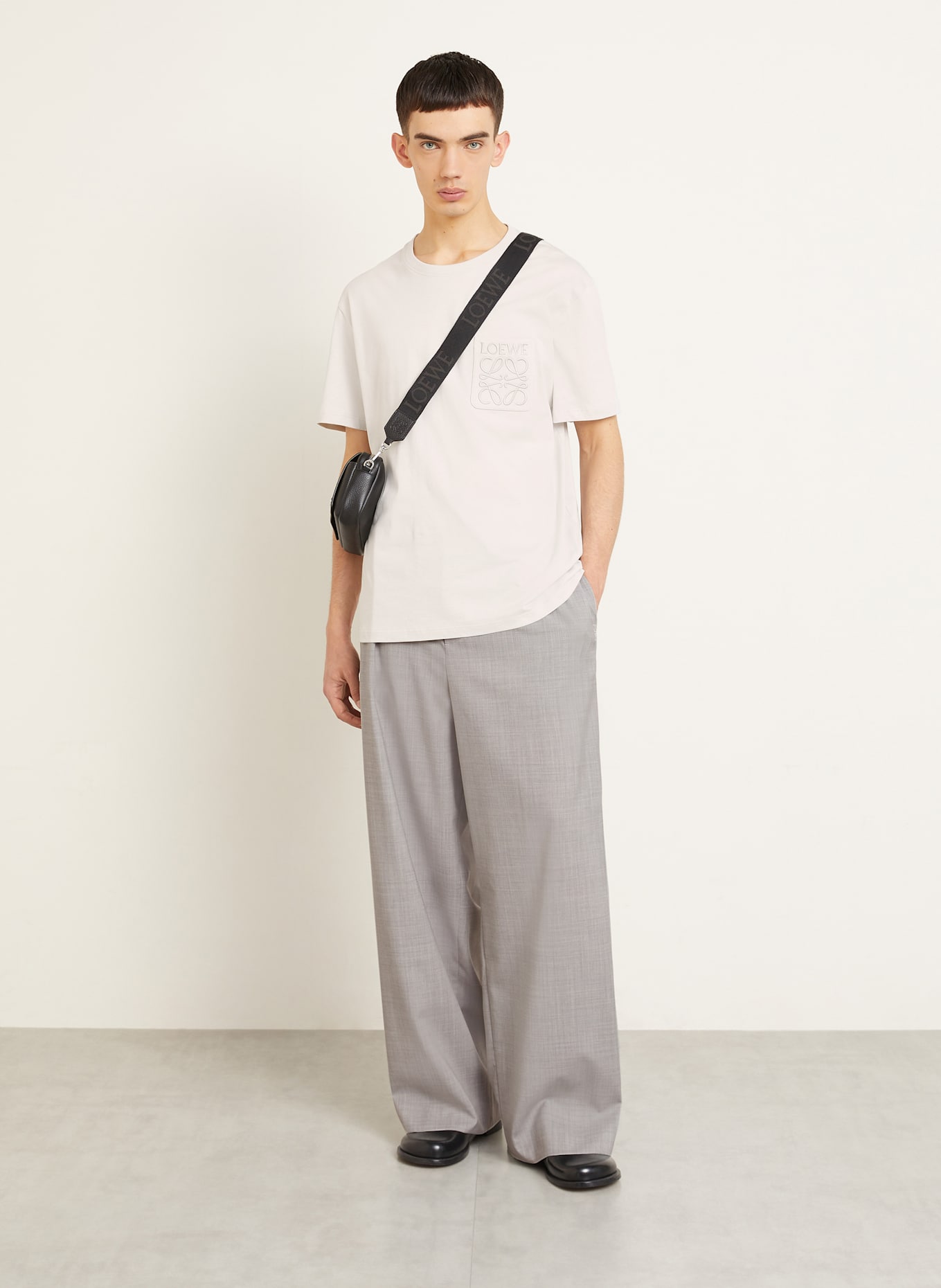 LOEWE T-shirt: JASNOCZARY