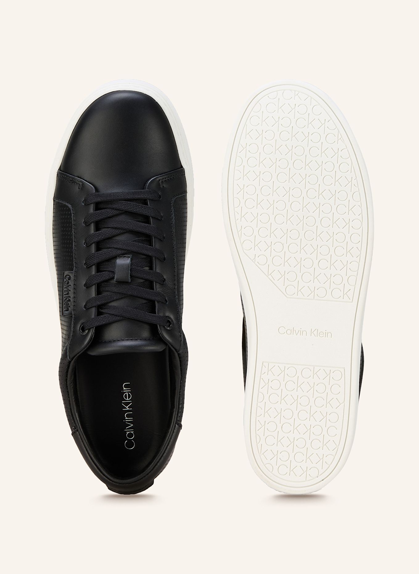Calvin Klein Sneakersy: CZARNY
