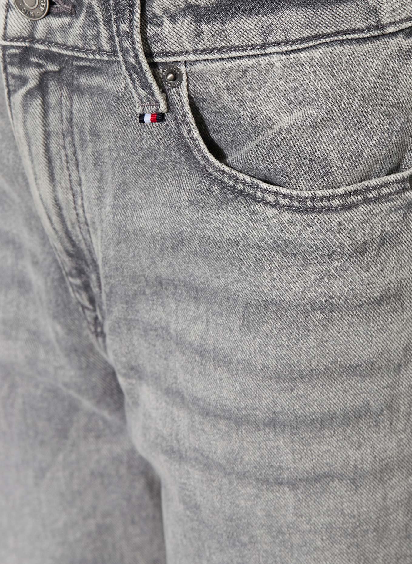 TOMMY HILFIGER Jeans SKATER Straight Fit: GRAU