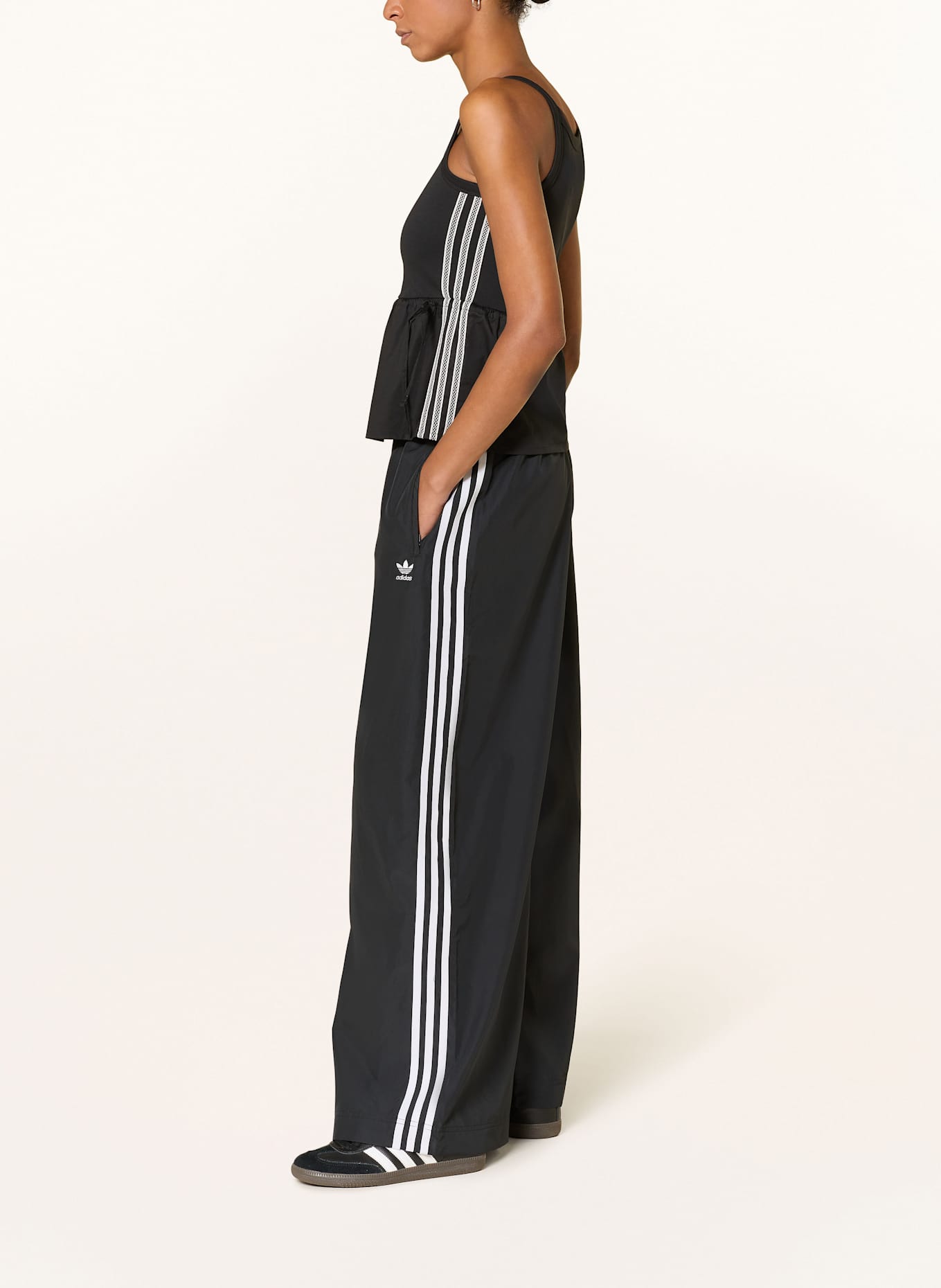 adidas Originals Trackpants FIREBIRD OVERSIZED: SCHWARZ