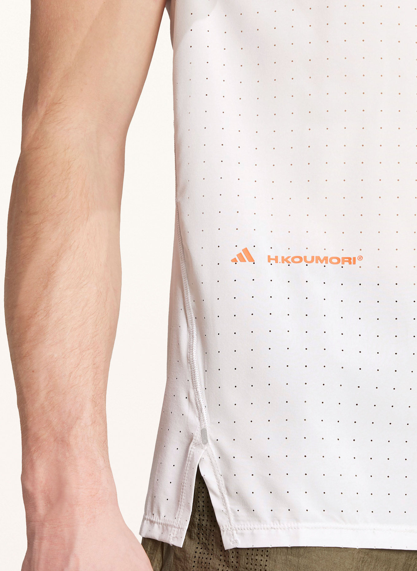 adidas Laufshirt ADI365 HERMANOS KOUMORI: HELLGRAU