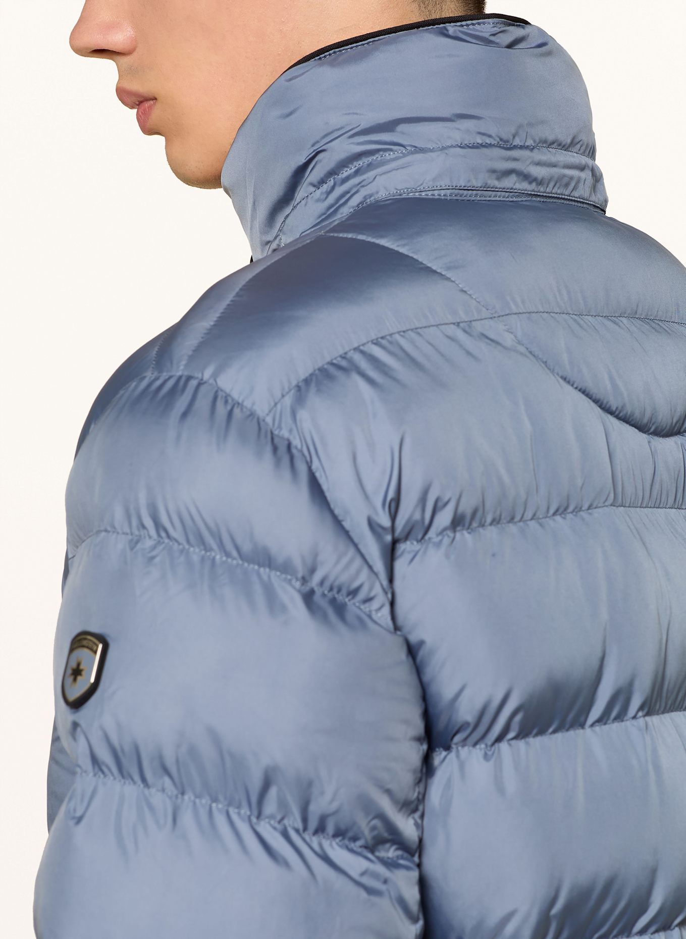 WELLENSTEYN Steppjacke BLACKBIRD mit DUPONT™ SORONA®-Isolierung und abnehmbarer Kapuze: BLAUGRAU