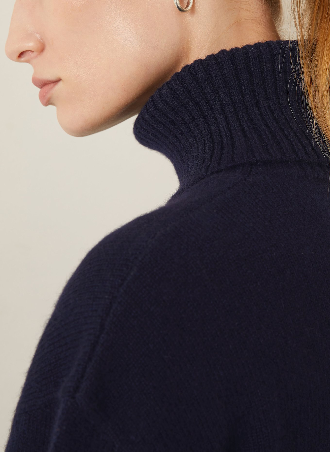 TOTEME Golf z kaszmiru: GRANATOWY