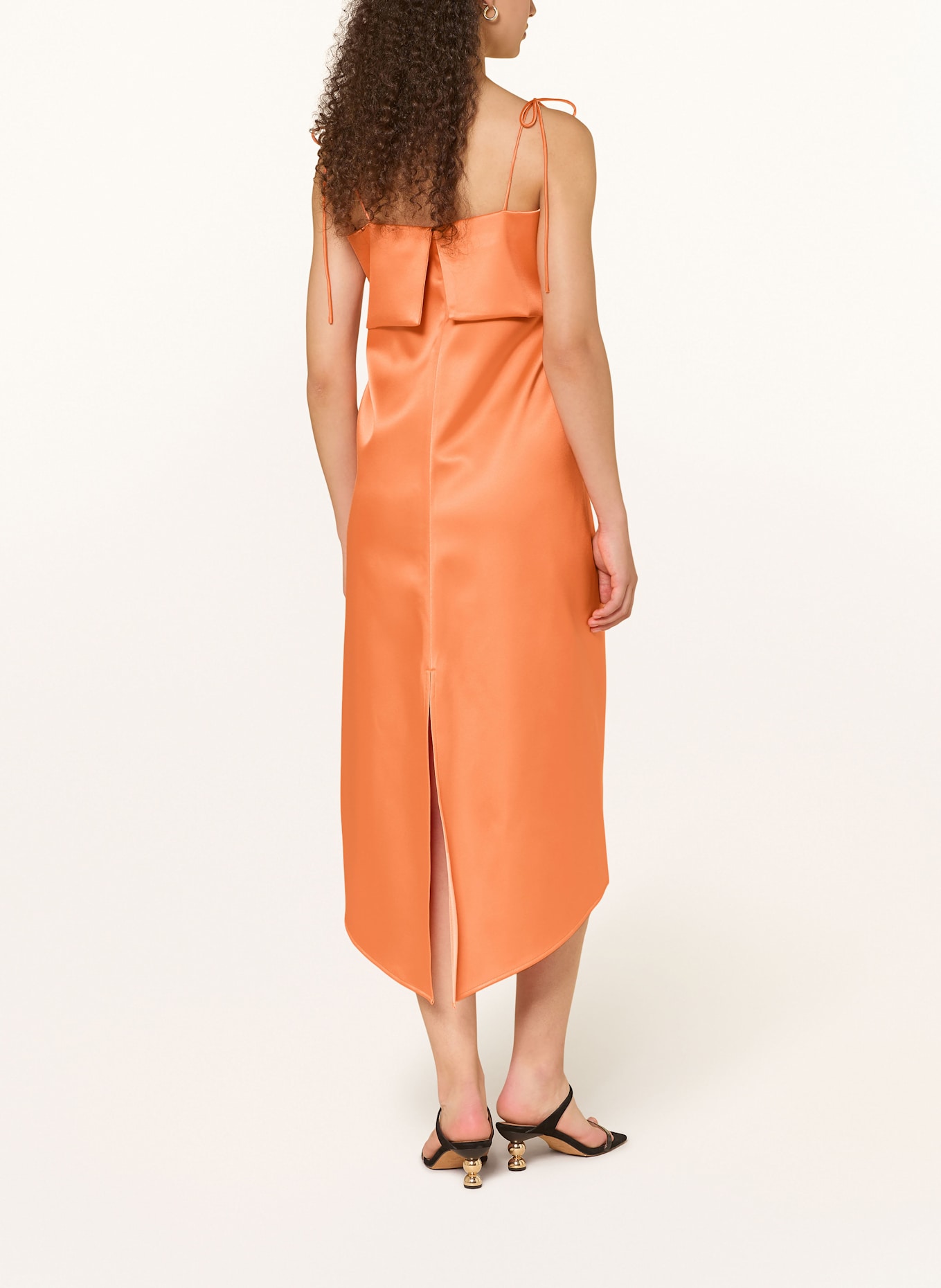 MALINA Satinkleid METTE: ORANGE