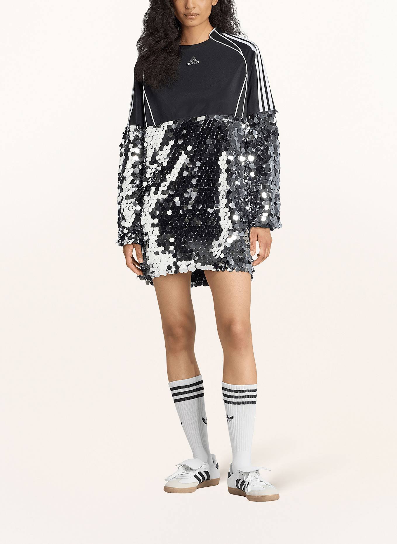 adidas Originals Jerseykleid im Materialmix mit Pailletten: SCHWARZ / SILBER / WEISS