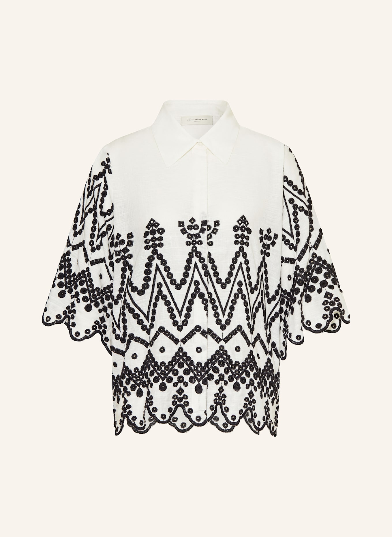 COPENHAGEN MUSE Hemdbluse CMEMBROIDERY mit Lochspitze: WEISS / SCHWARZ