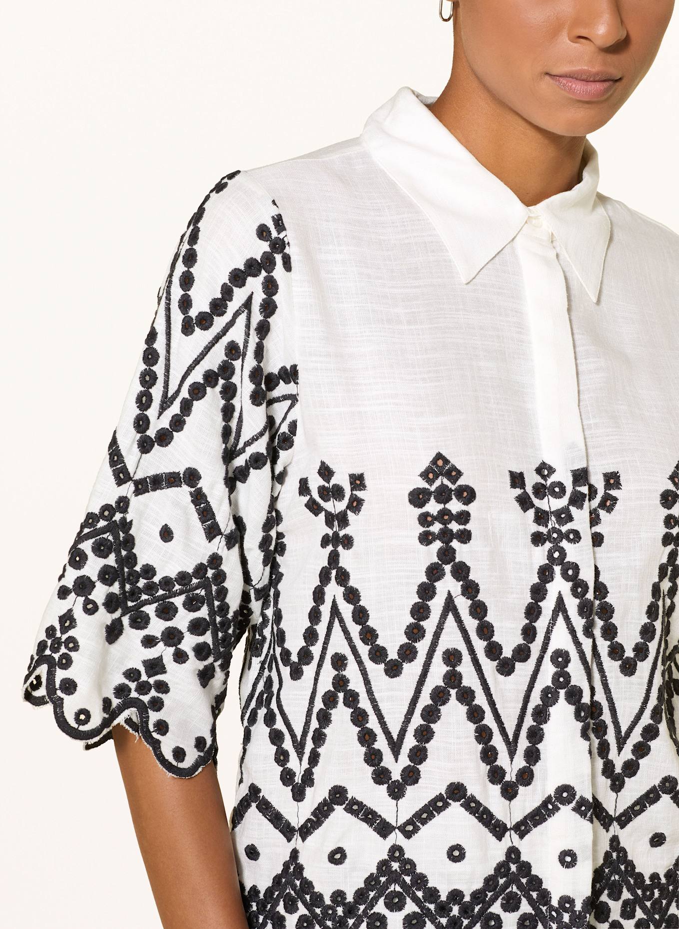 COPENHAGEN MUSE Hemdbluse CMEMBROIDERY mit Lochspitze: WEISS / SCHWARZ
