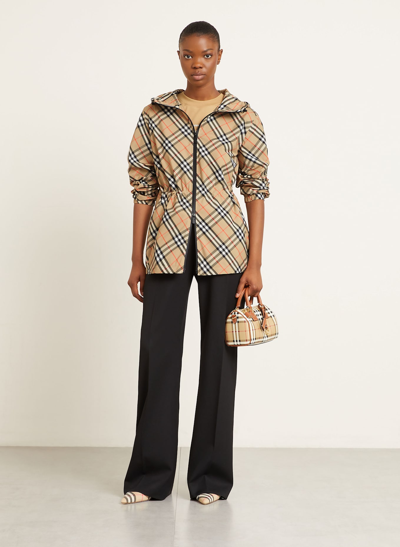 BURBERRY Kurtka: BEŻOWY/ CZARNY/ CZERWONY