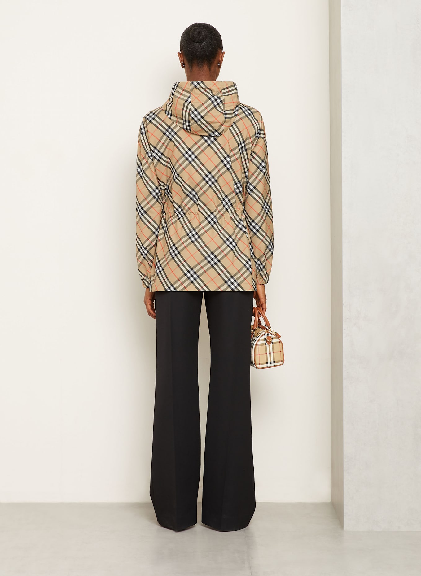 BURBERRY Kurtka: BEŻOWY/ CZARNY/ CZERWONY