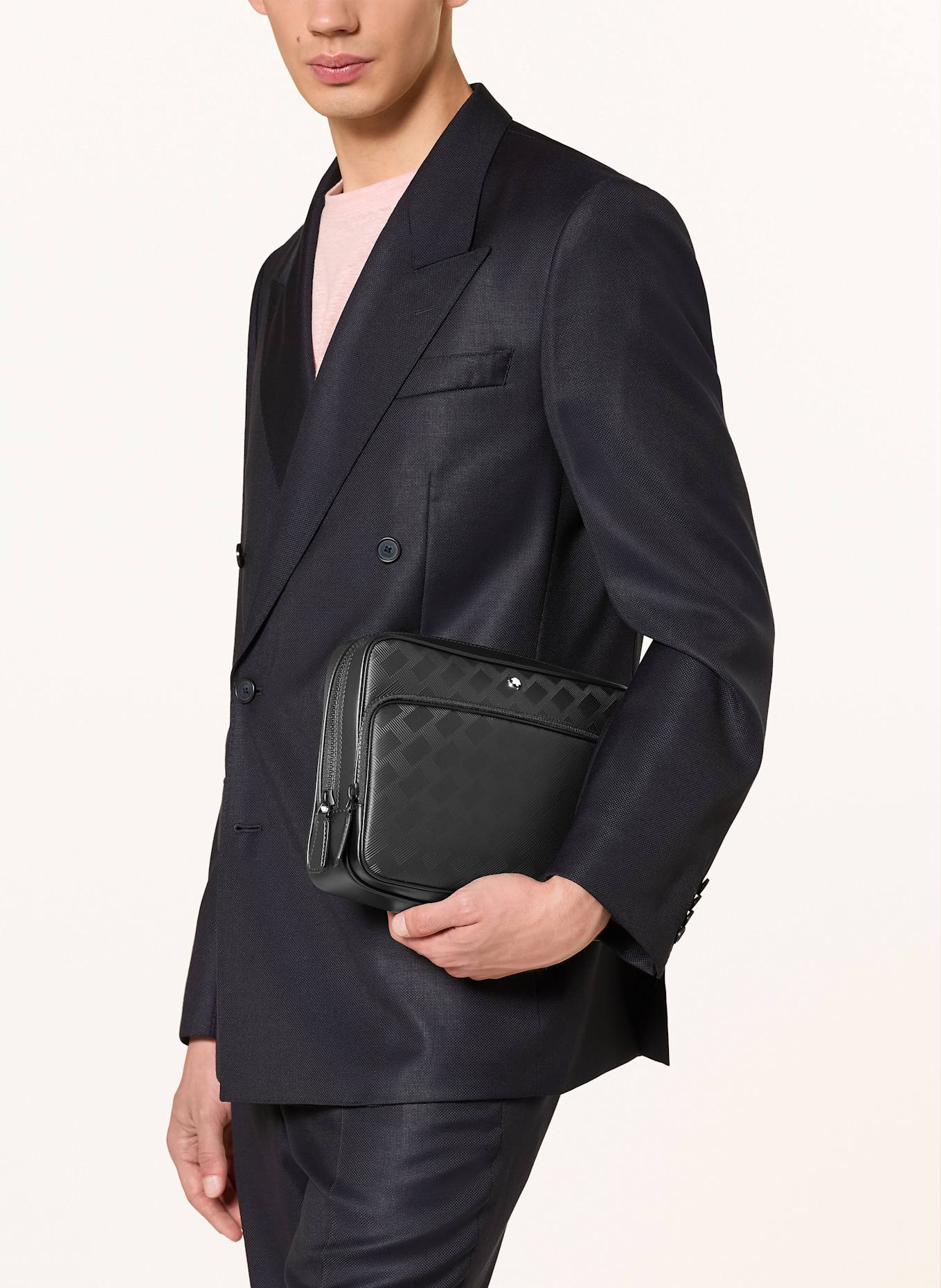 MONTBLANC Umhängetasche EXTREME 3.0: SCHWARZ