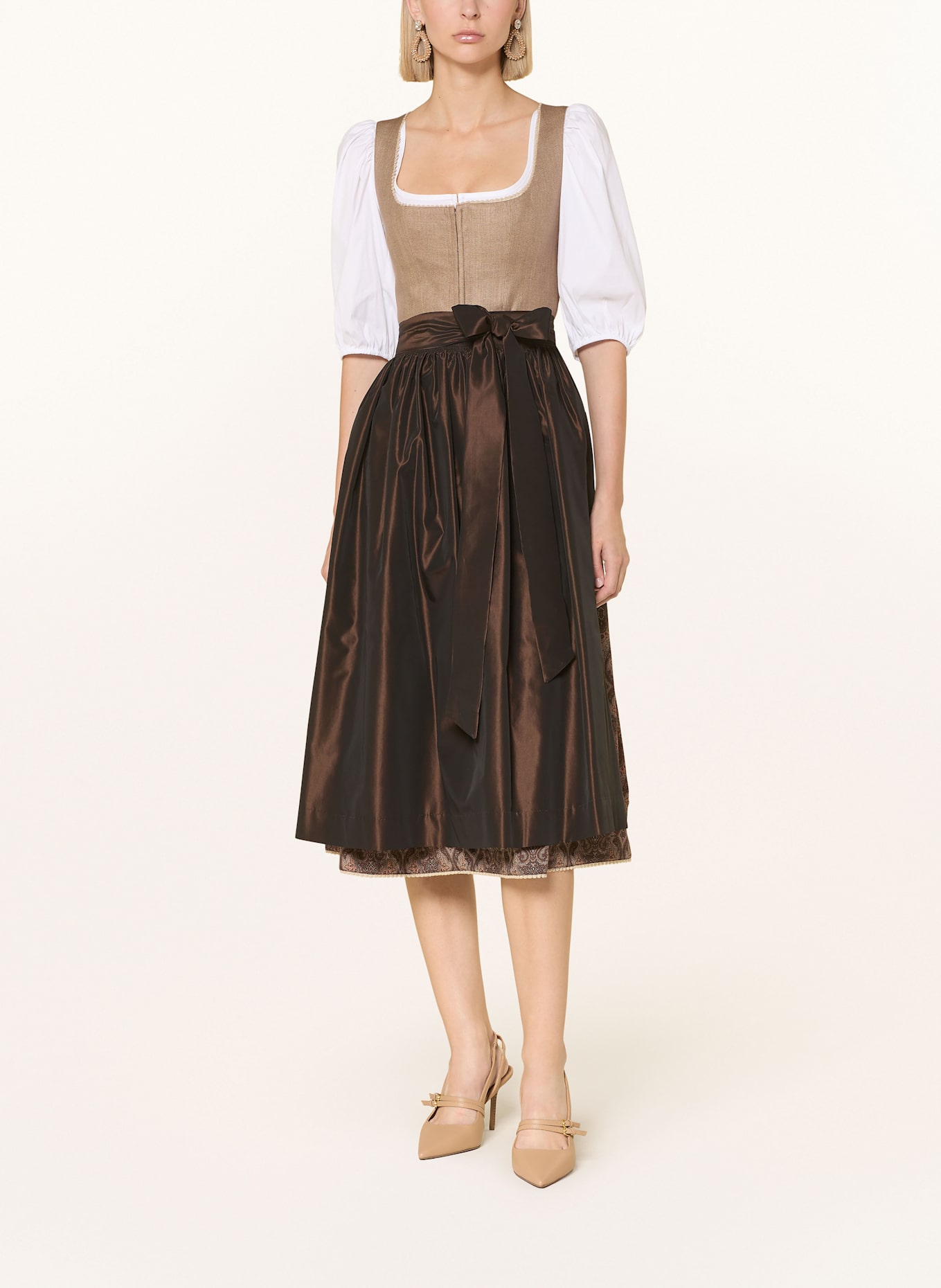 Johann & Johanna Dirndl: BEIGE/ DARK BROWN/ LIGHT BROWN