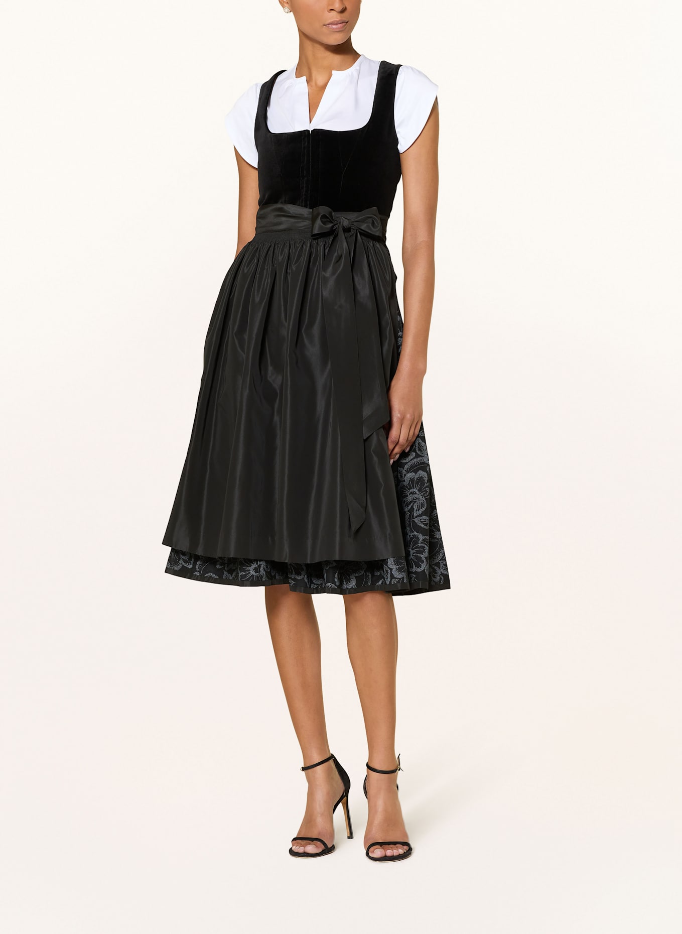 Johann & Johanna Dirndl: BLACK
