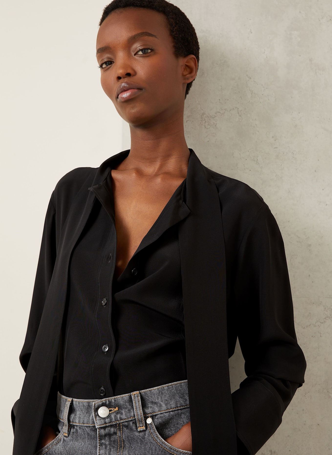 STELLA McCARTNEY Bluzka z wiązaniem pod szyją z jedwabiu: CZARNY