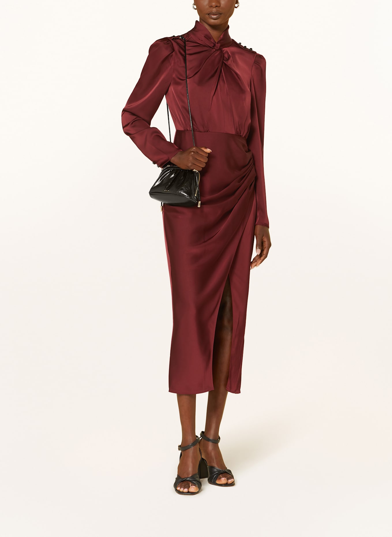 self-portrait Satinkleid: DUNKELROT