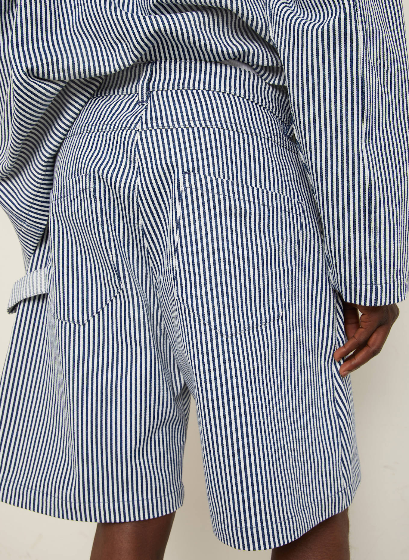 JW ANDERSON Shorts Regular Fit: WEISS / DUNKELBLAU