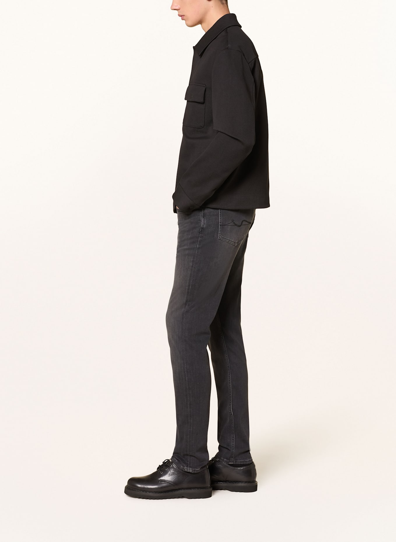 7 Zamówienie można bezpłatnie odesłać w ciągu 30 dni Jeansy SLIMMY TAPERED extra slim fit: WDB Black