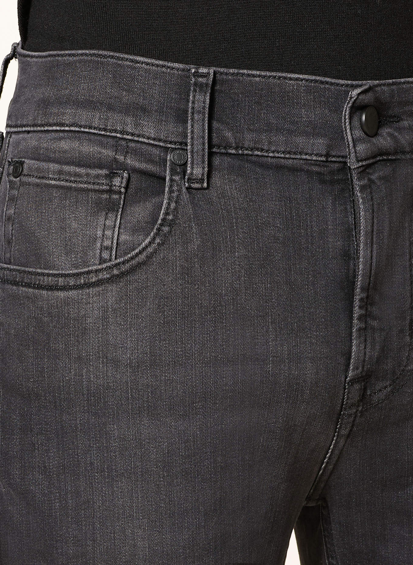 7 Zamówienie można bezpłatnie odesłać w ciągu 30 dni Jeansy SLIMMY TAPERED extra slim fit: WDB Black