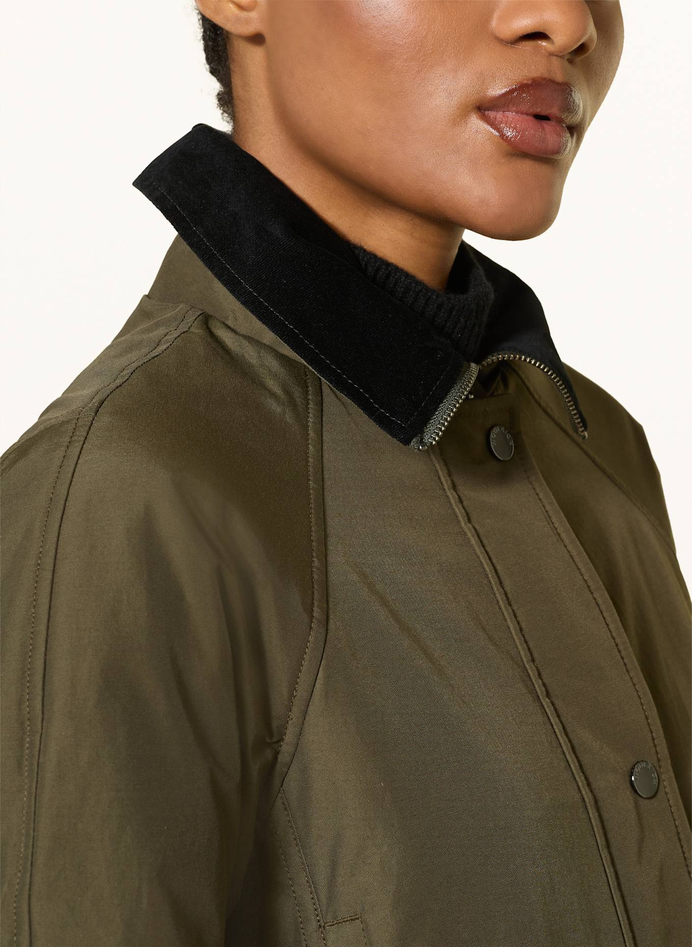 WOOLRICH Jacke: KHAKI