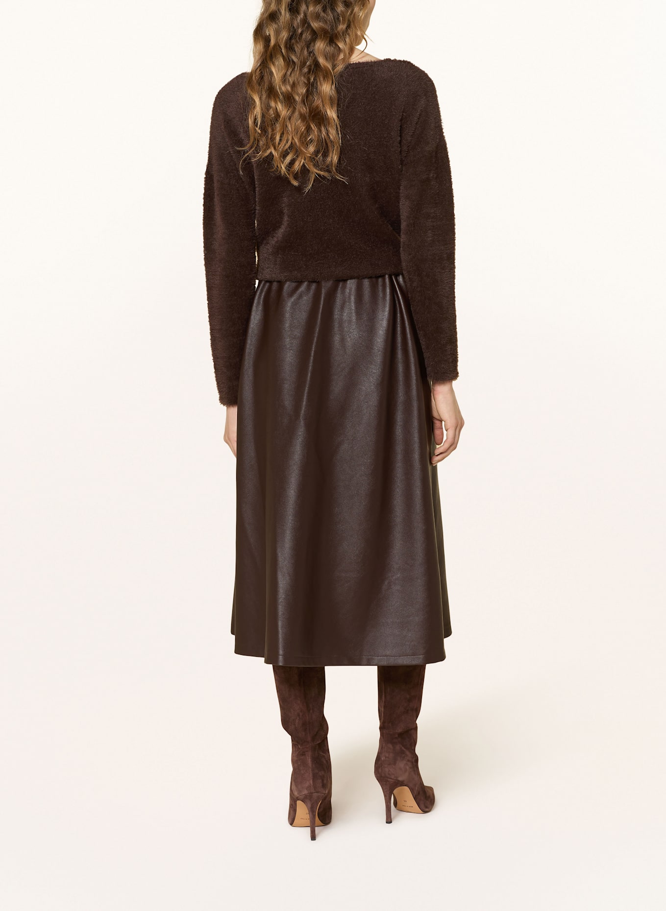 s.Oliver BLACK LABEL Rock in Lederoptik: DUNKELBRAUN