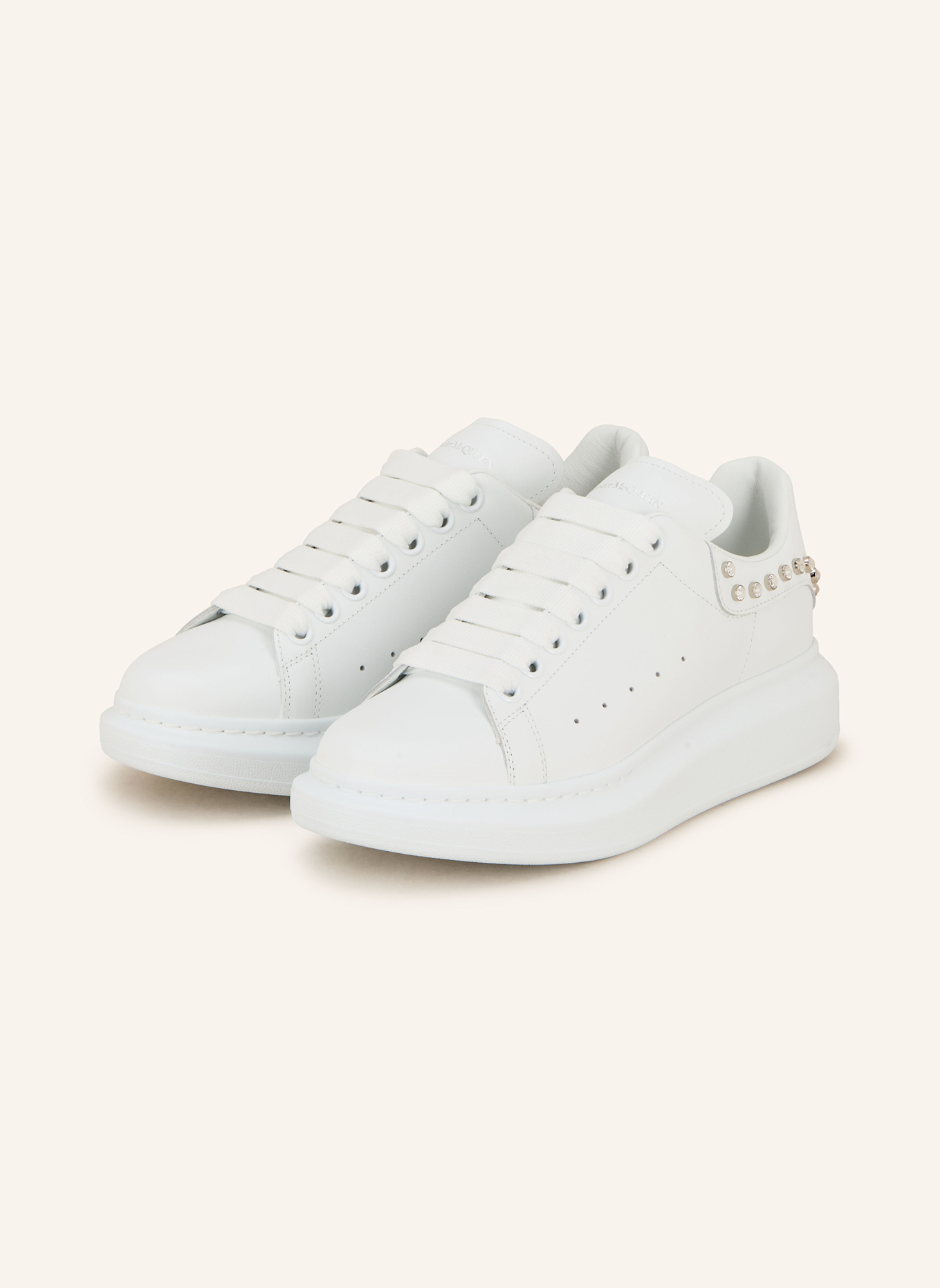 McQUEEN Sneaker mit Schmucksteinen: WEISS