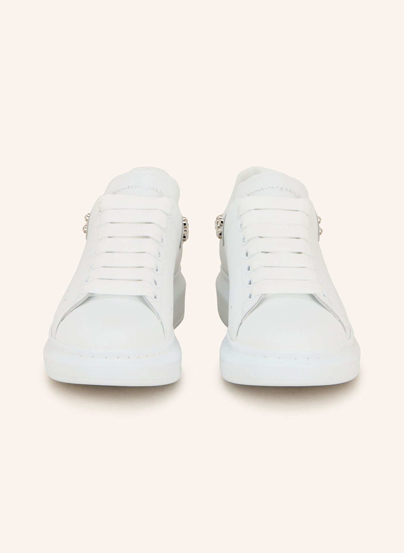 McQUEEN Sneaker mit Schmucksteinen: WEISS