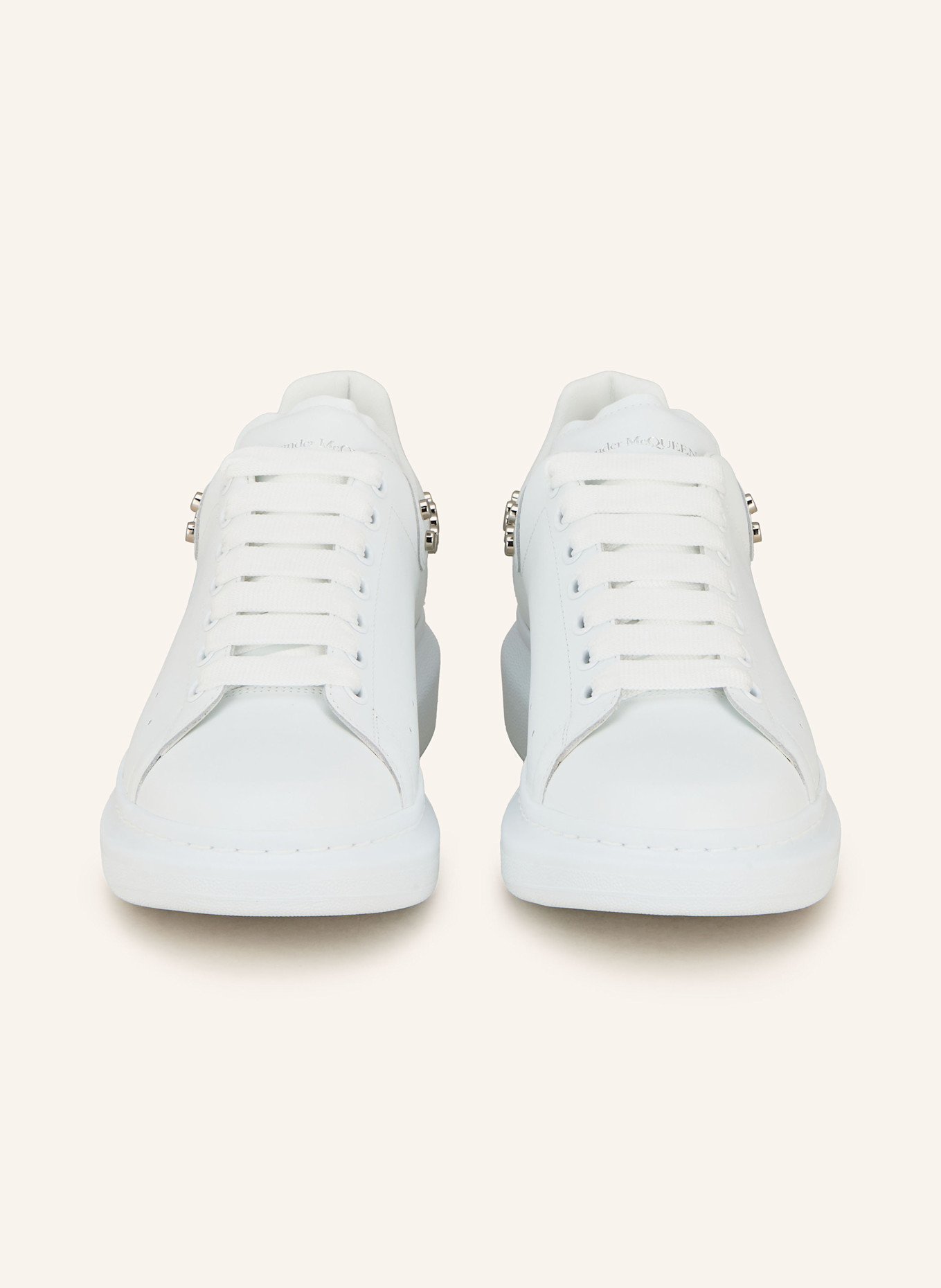 McQUEEN Sneaker mit Nieten: WEISS