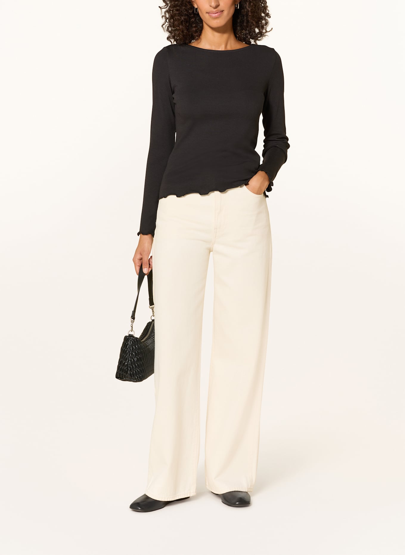 darling harbour Longsleeve mit Rüschen: BLACK