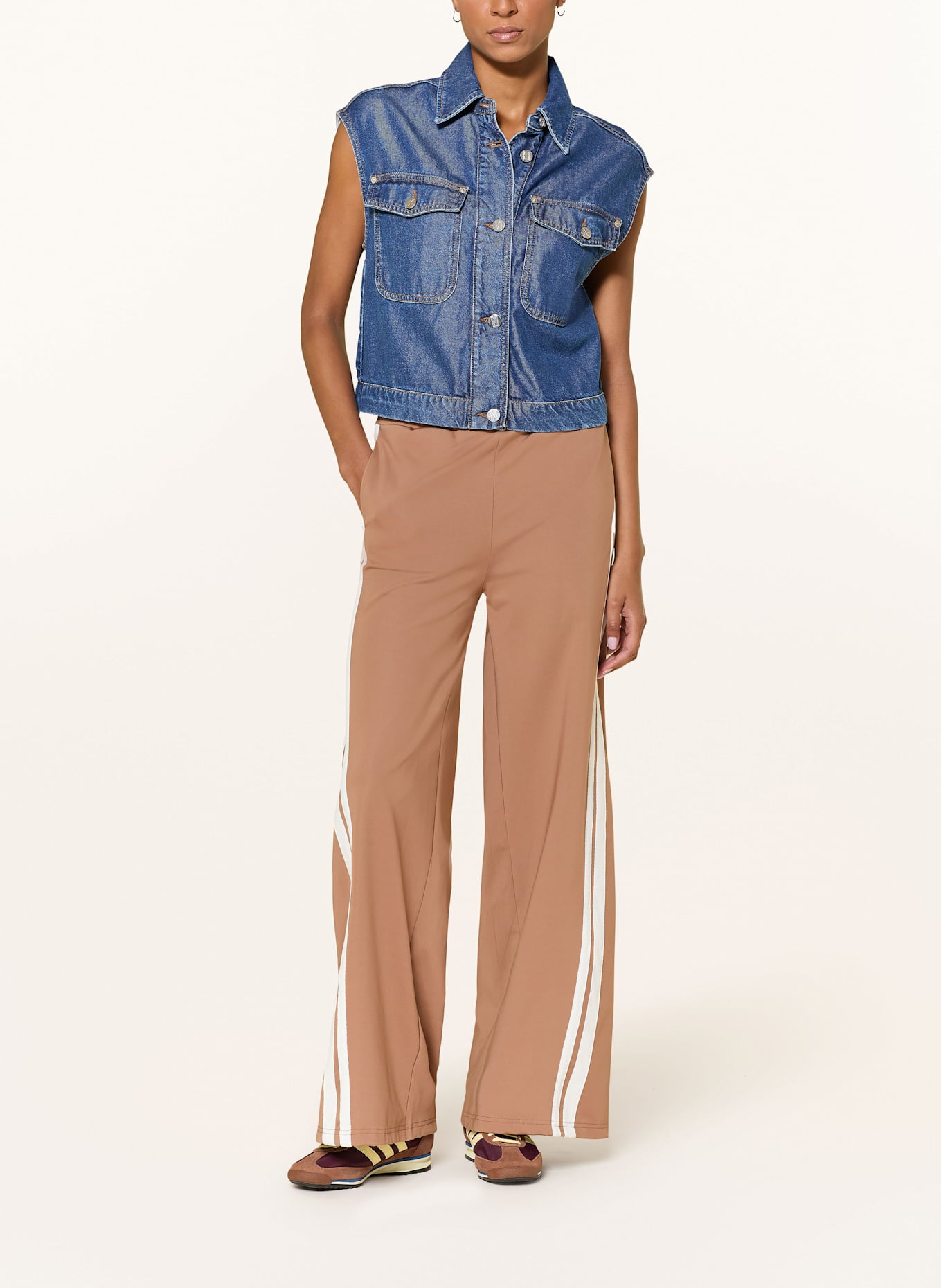 ELIAS RUMELIS Sweatpants PENNI mit Galonstreifen: CAMEL