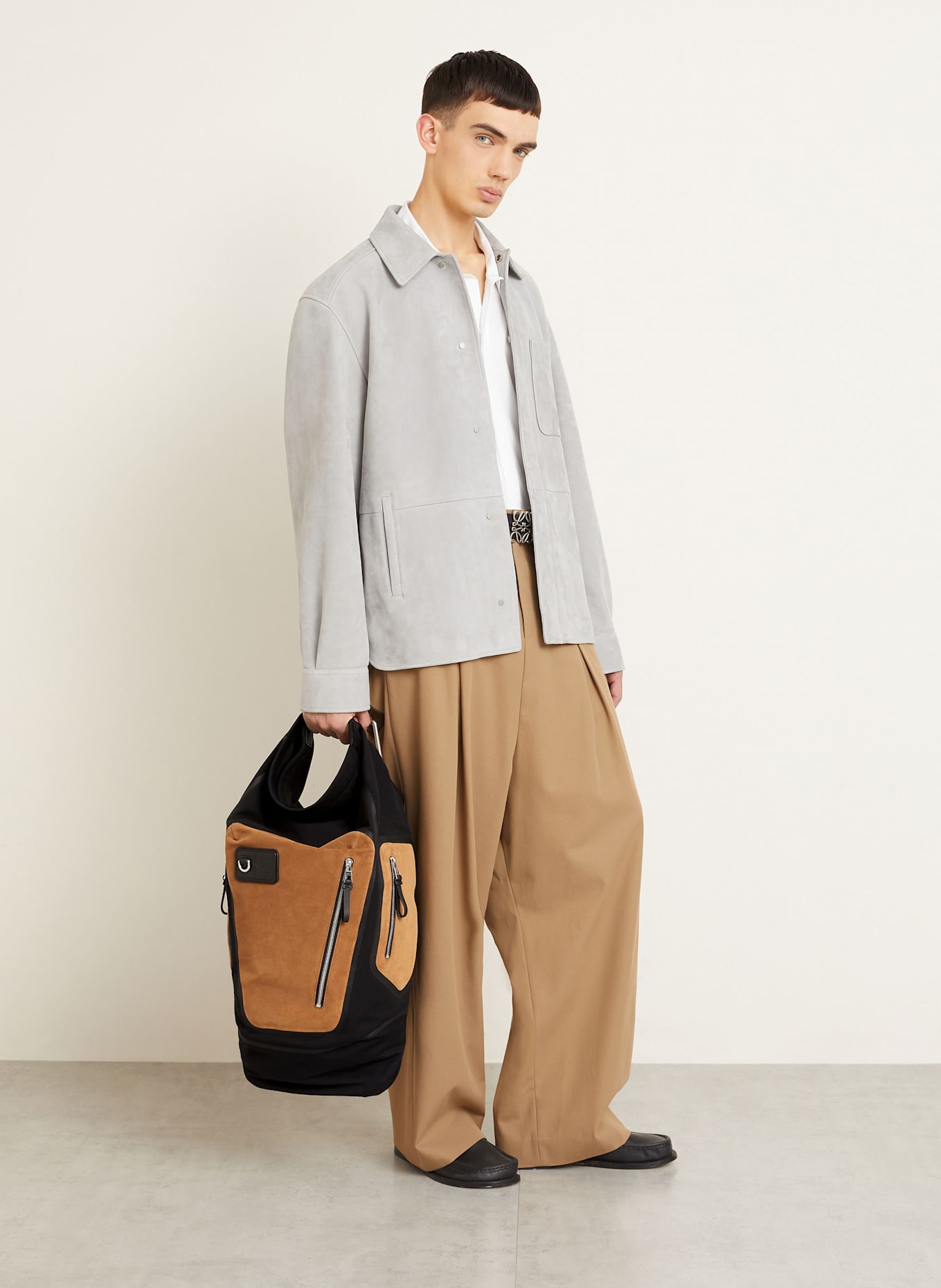 LOEWE Rucksack: SCHWARZ / GOLD