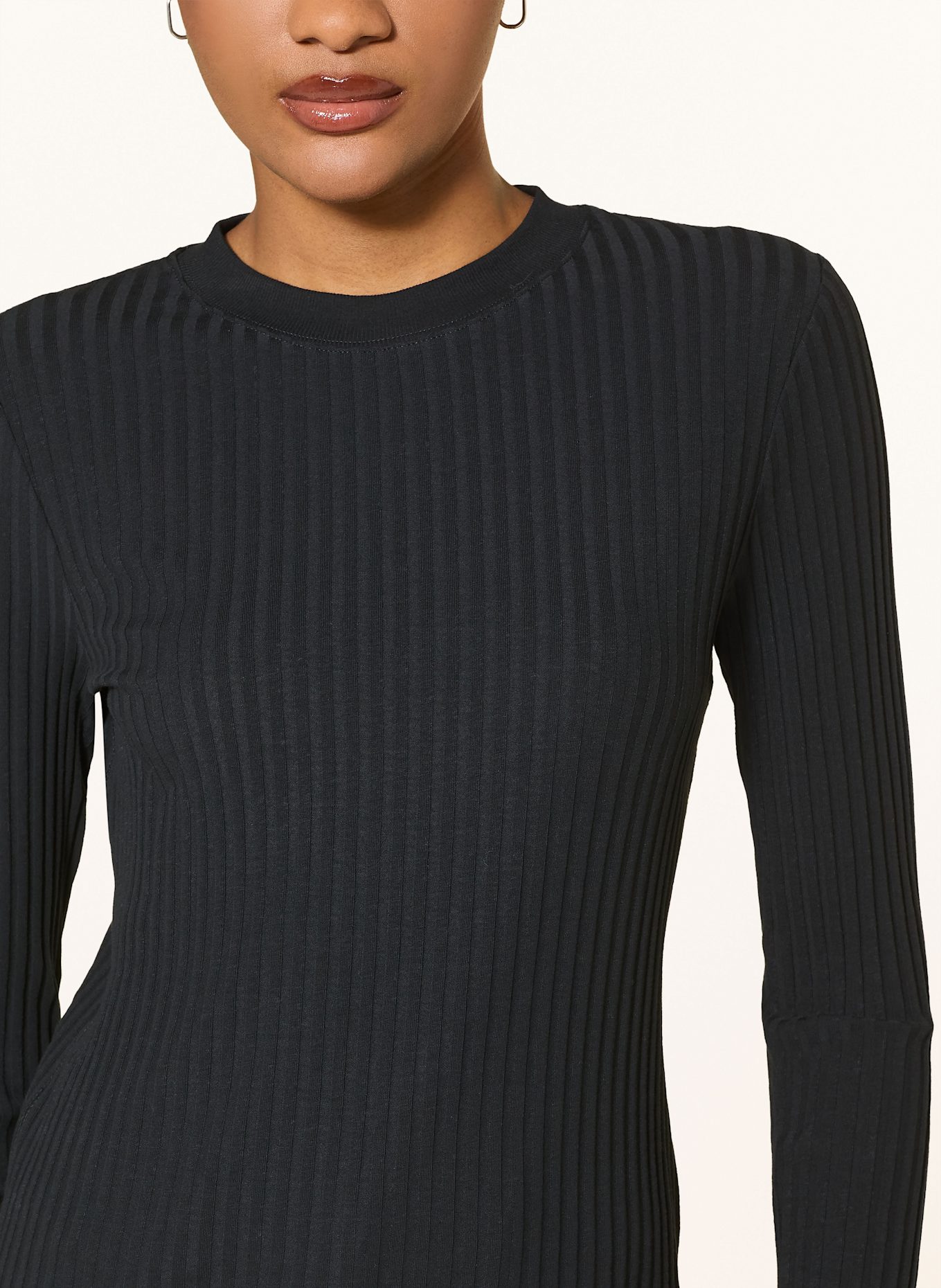 lilienfels Longsleeve: SCHWARZ