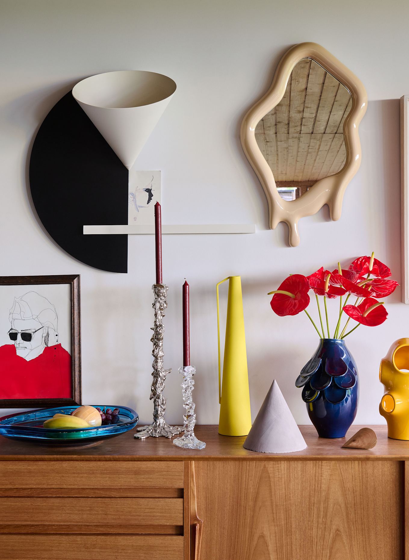 POLSPOTTEN Candleholder DRIP L: WHITE