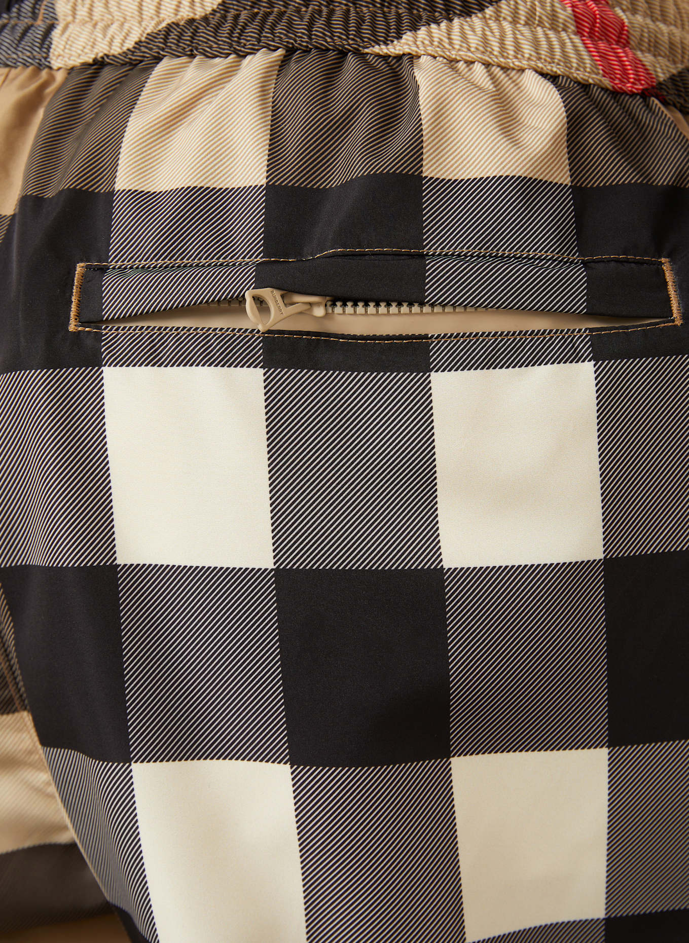 BURBERRY Koupací šortky: BÉŽOVÁ/ HNĚDÁ/ ČERVENÁ