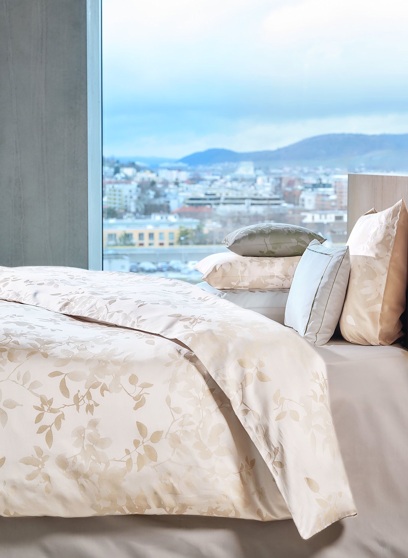 Christian Fischbacher Bettwäsche LEAVES: BEIGE