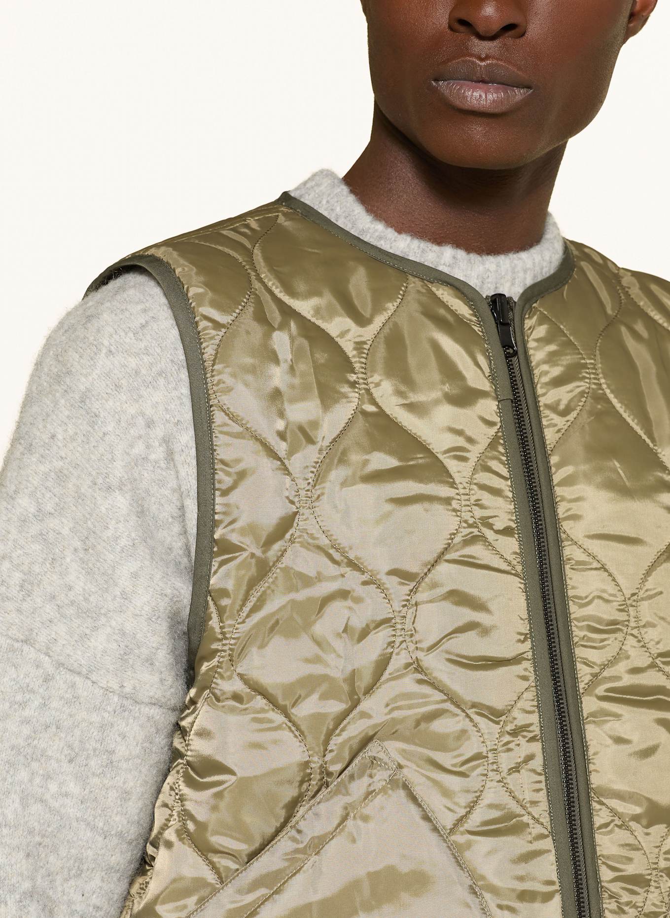 about:blank Steppweste zum Wenden: KHAKI
