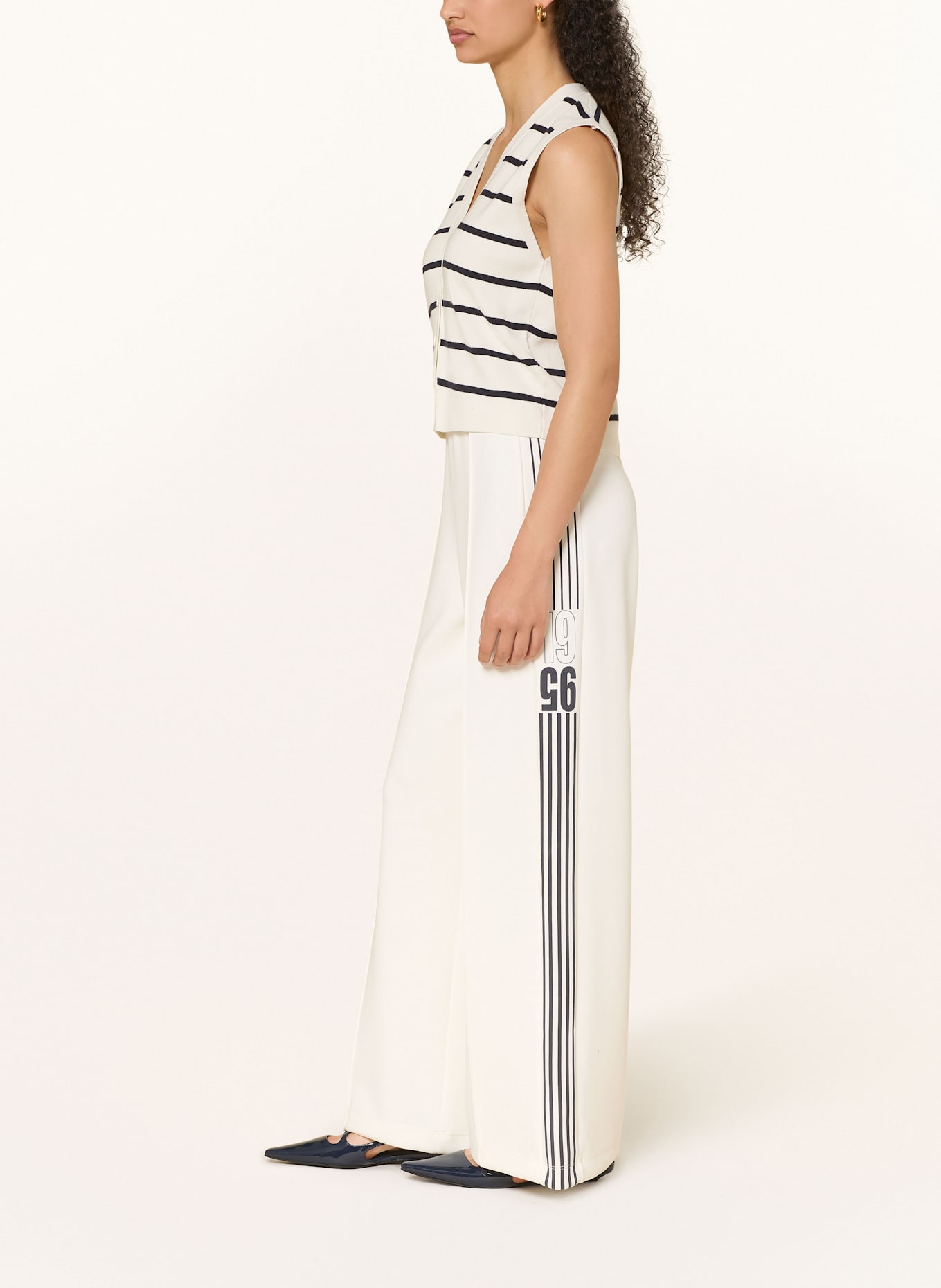 Rich & Royal Sweatpants: ECRU