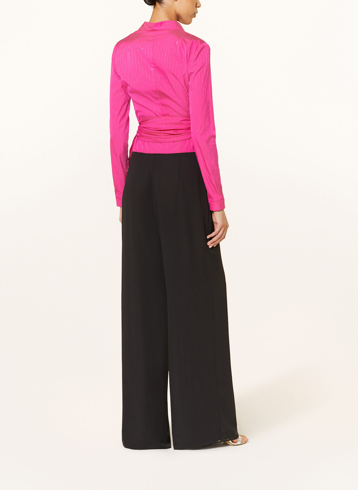 TALBOT RUNHOF Krótka bluzka w stylu kopertowym z cekinami: FUKSJA