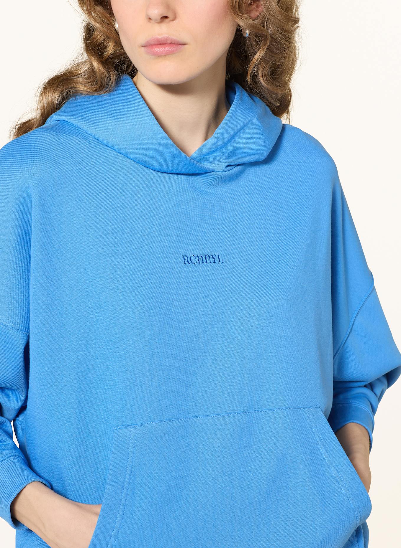 Rich & Royal Hoodie: BLAU