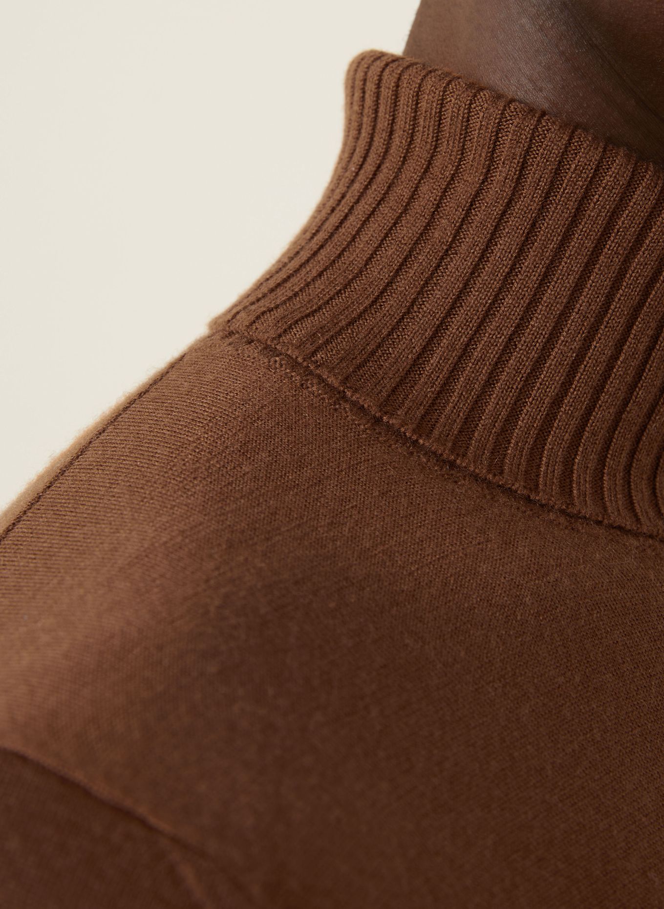 FIORONI Cashmere-Pullover: BRAUN