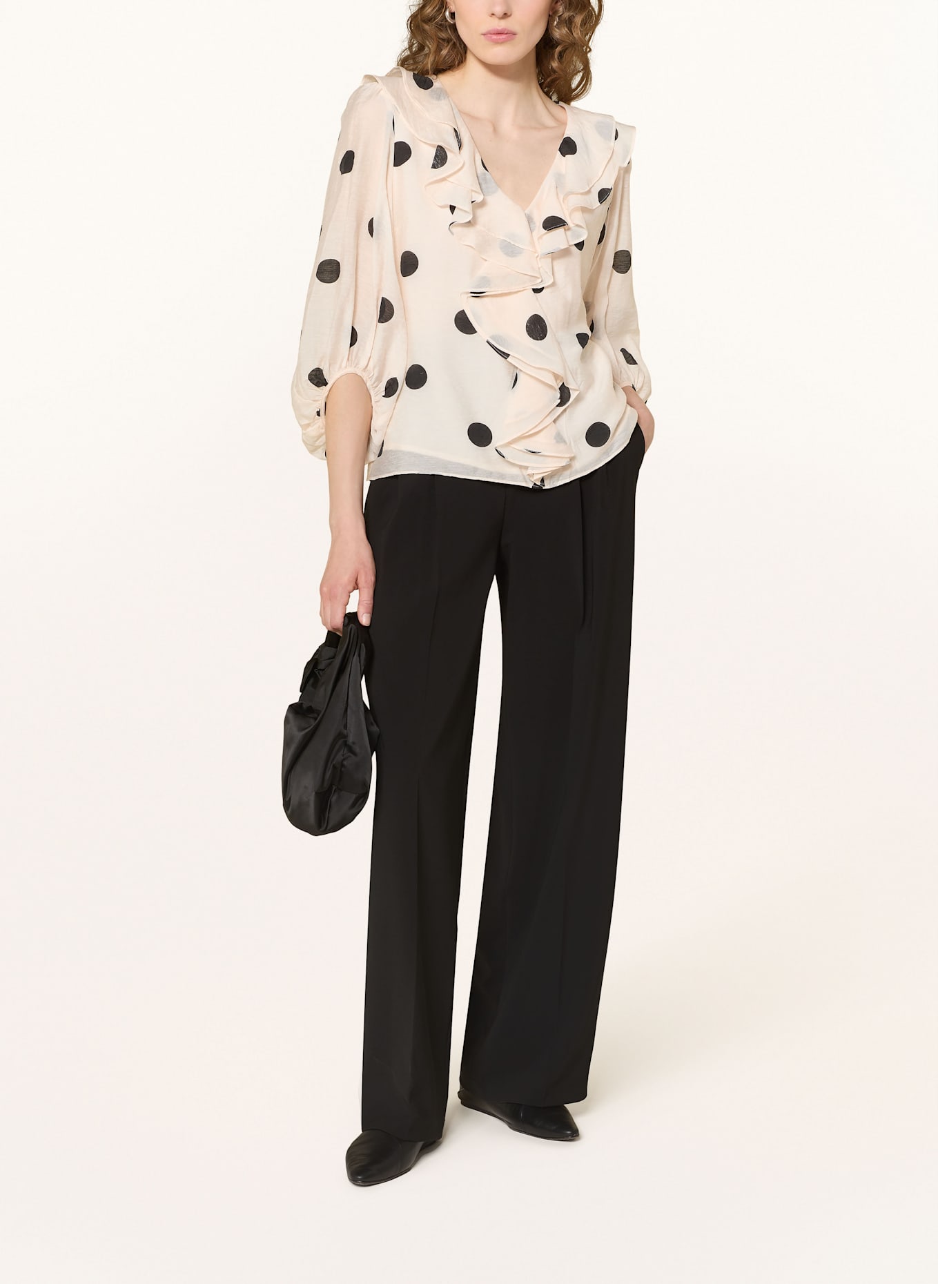 Phase Eight Blusenshirt JAQLYN mit Volants: CREME / SCHWARZ