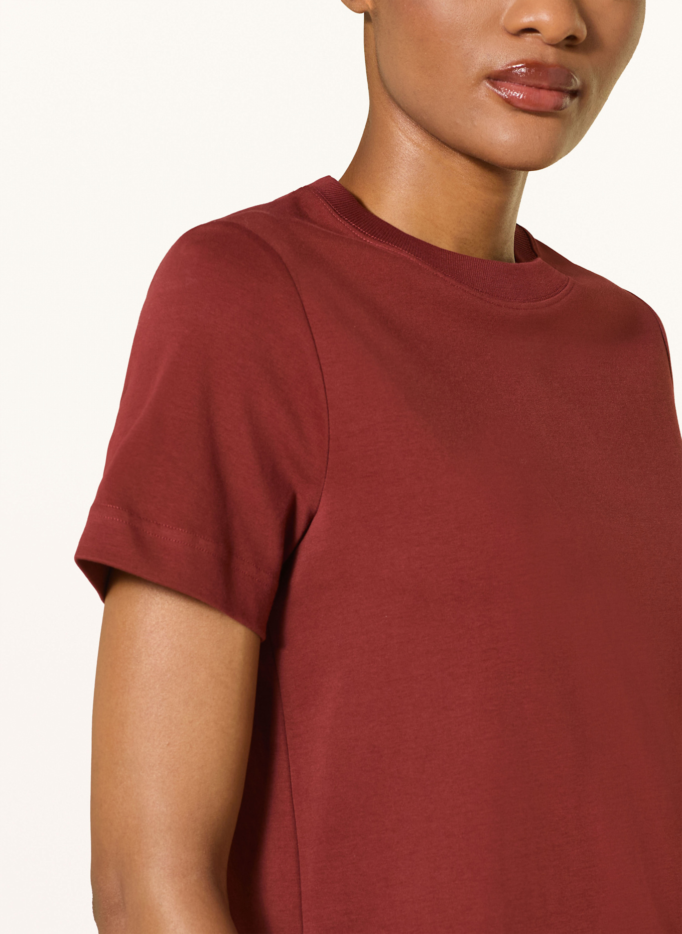 COS T-Shirt: DUNKELROT