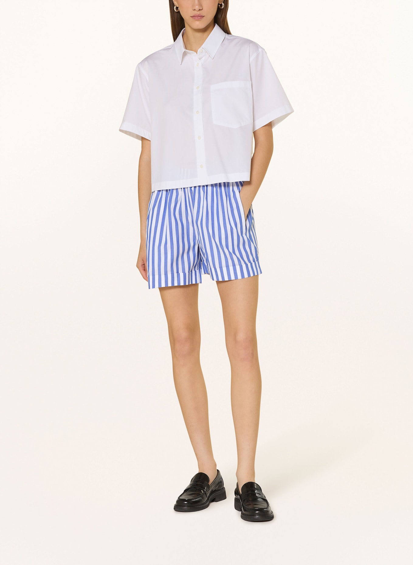 Rich & Royal Shorts: BLUE/ WHITE
