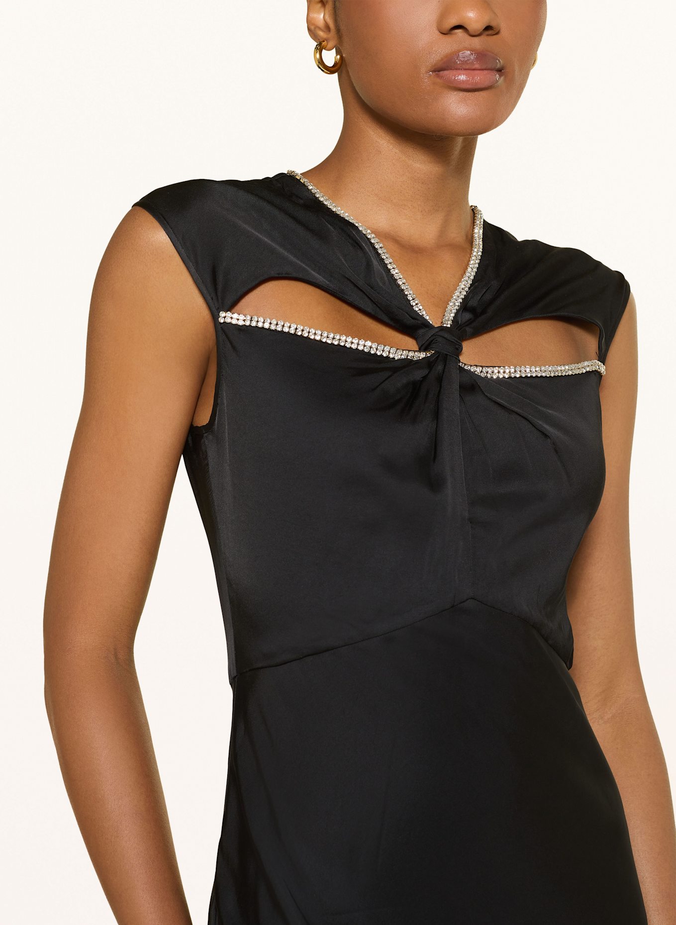 SANDRO Abendkleid mit Schmucksteinen: SCHWARZ